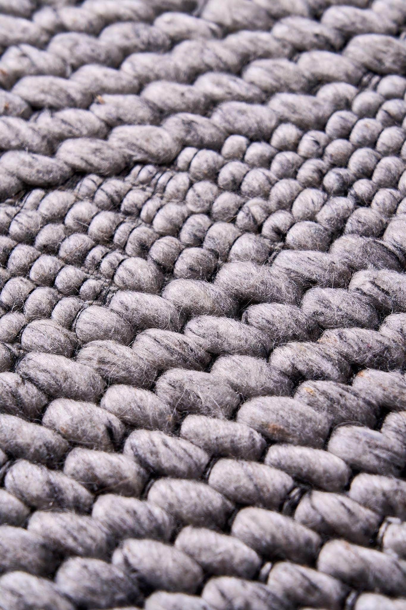 Why Wall-to-Wall Carpeting Is Making a Stylish Comeback