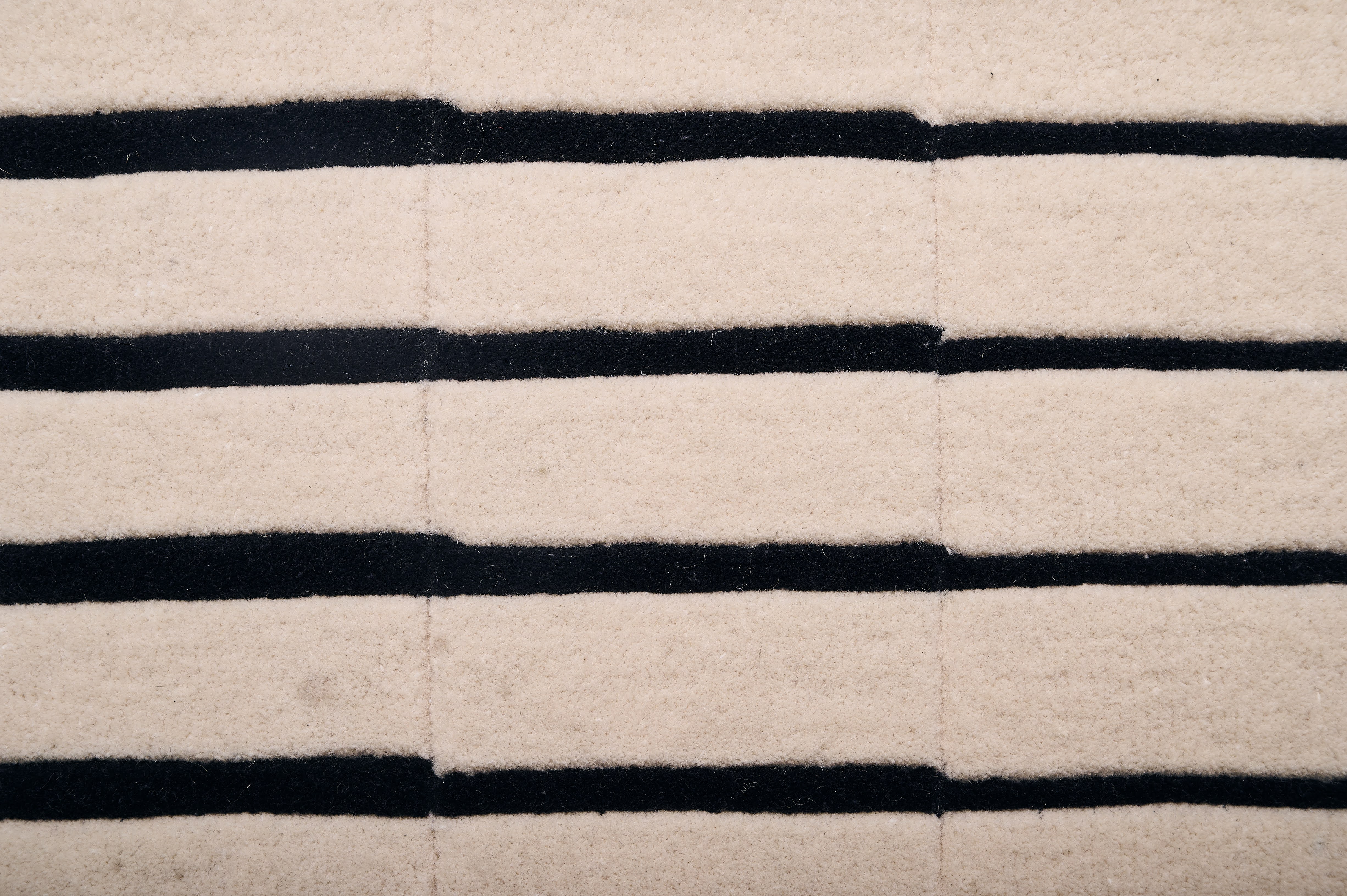 Transition White & Black