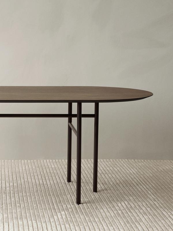 Snaregade Dining Table, Oval