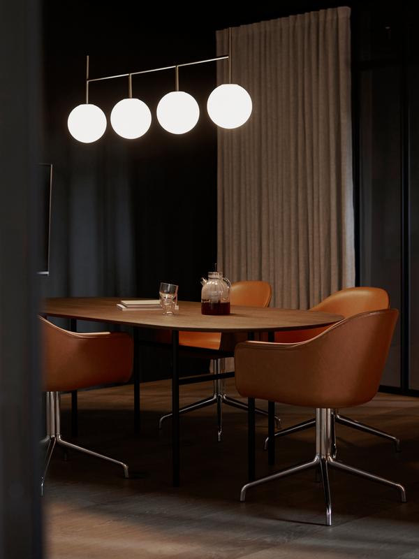 Snaregade Dining Table, Oval