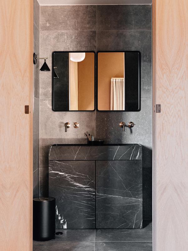 Bath Wall Mirror, Rectangular - Black