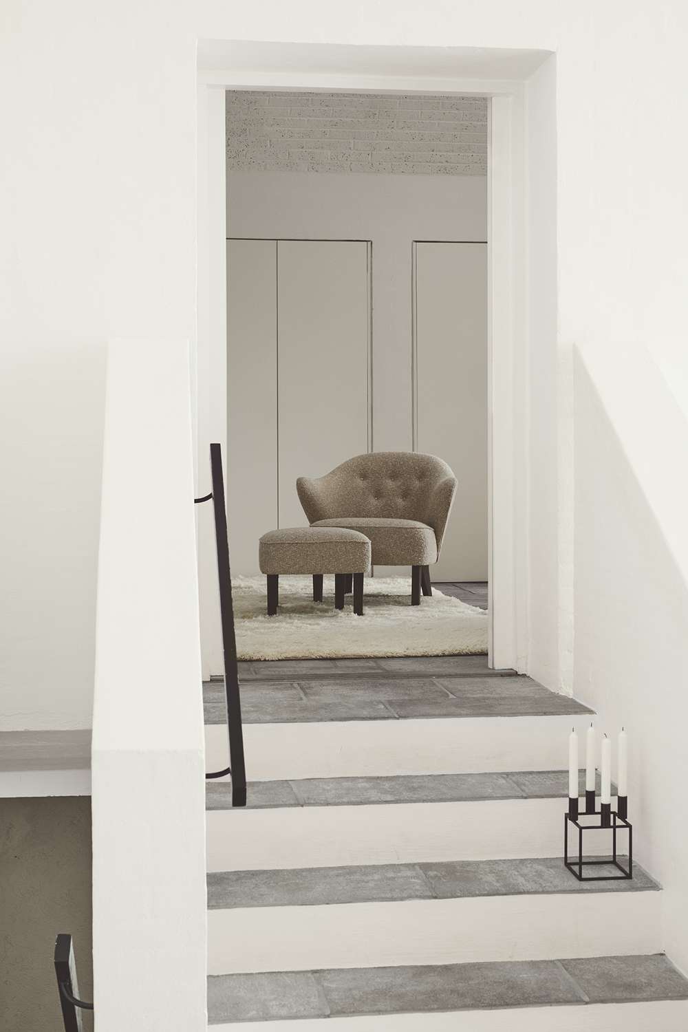 Ingeborg with Footstool - Sacho Zero / 1 / Smoked Oak / Vegetal buttons